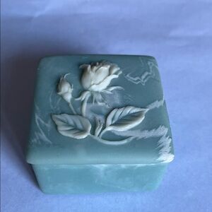 Vintage soapstone, incolay stone trinket box. Sage green. Rose and rosebud top.